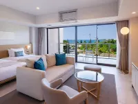Hotel Shigira Mirage Beach Front