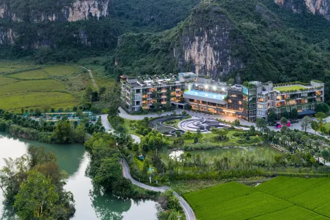 崇左大新明仕長留山荘