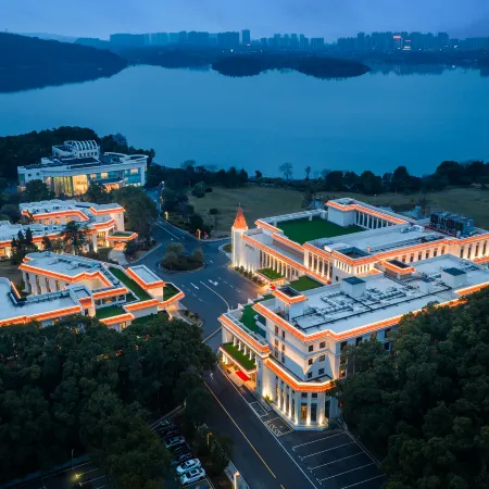 Nanhu Hotel