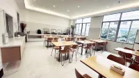 Xiyuezhi Hotel (Guangxi University Zoo Subway Station)
