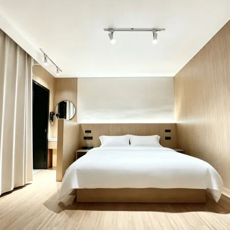 Sanshe  Hotel