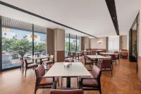 Yading Hotel