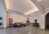 3 min walk · Jihe Homestay (Zhangjiajie Wulingyuan Landmark Gate) - 조식 운영