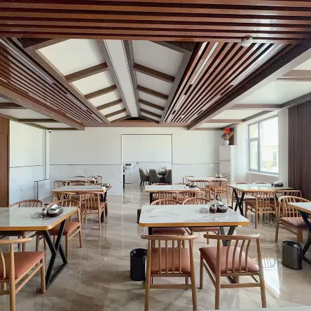 Junzheng Preferred Hotel