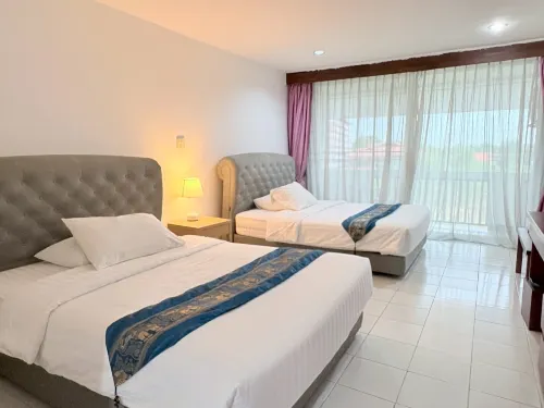 NJ Inthai Hotel