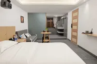 Xiangwang Courtyard Homestay