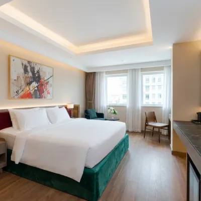 NiK Hotel Thi Sach Hotels near Manna