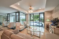 K'ool Hotels & Suites - bar