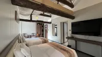 Yu Family Quadrangle Inn