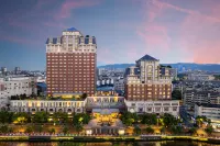 Grand Pacific Hotel