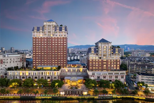 Grand Pacific Hotel