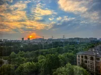Lifeng Hotel (Qingdao North Railway Station Licun Night Market Branch) - Bergblick