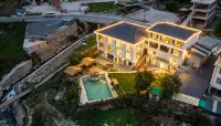 Kangding Middle Ancient Hot Spring Inn - Pools