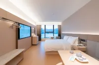All Seasons Yichang Riverside Avenue River View Hotel - 마운틴 뷰