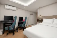 Master E-Sports Hotel Hotels in Shi Road/Shantang business district