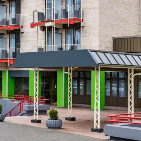Sunday Hotel Bad Soden Отели рядом с достопримечательностью «Хехст»