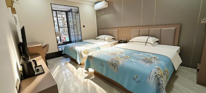 Lanbo Hotel Hotel di Guiding