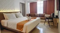 Grand Serayu Hotel Yogyakarta - parcheggio