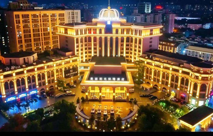 Clarion Hotel