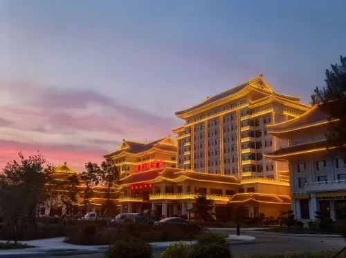 Tumen Besth Hotel - parking