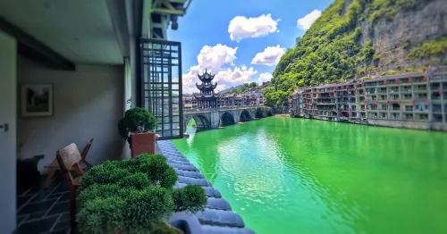 Rushi Dongli Riverview Homestay, Zhenyuan Ancient Town - New