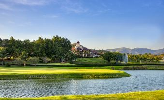 Springfield Village Golf & Spa