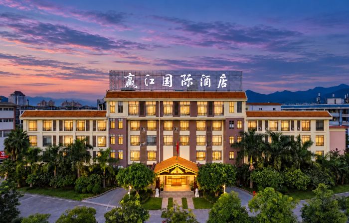 Jinggu Yingjiang International Hotel