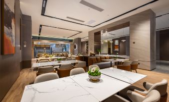 CHEERMAY Hotel (Longnan High-Speed Railway Station Wanda Plaza)