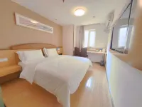 7Days Inn Hotel (Chengdu Wudahuayuan Longzhuayan Subway Station) Hotels in Hongpailou and Shuangnan Commercial Area
