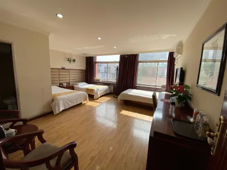 Mercure Dingbian Hotel Отели рядом со станцией Dingbian Railway Station