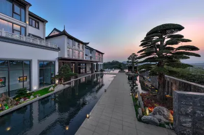 The Fairy House Hotels near Zhuji Gymnasium