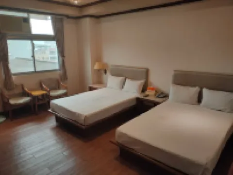 阡碩ホテル 宜蘭 宜蘭文学館周辺のホテル