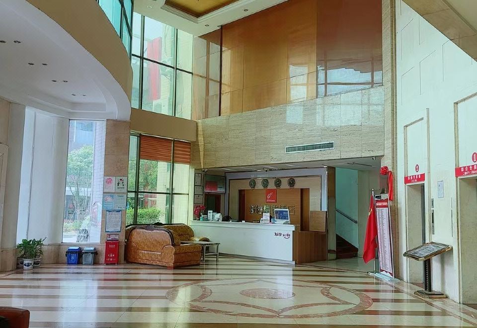 3. 준 선정된 호텔..