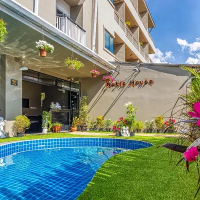 Noble House Patong Các khách sạn gần Bến phà Patong