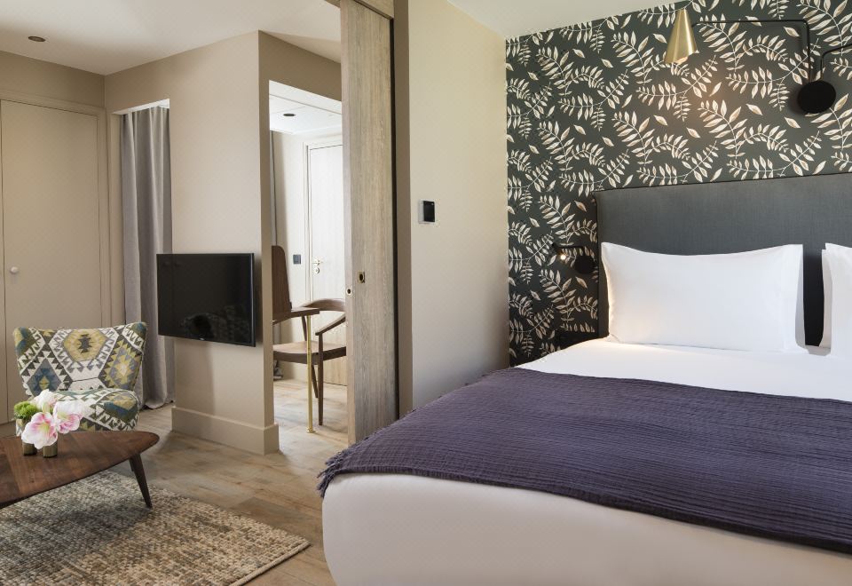 막심 카르티에 라탱 객실 이미지