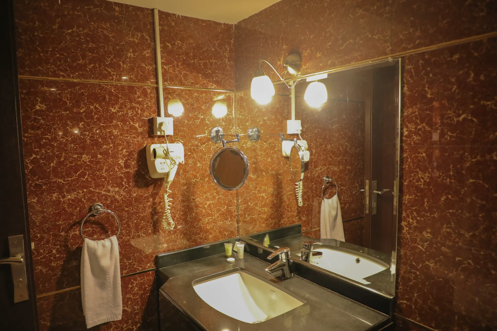 فندق أمواج الدولي الغرف Photos