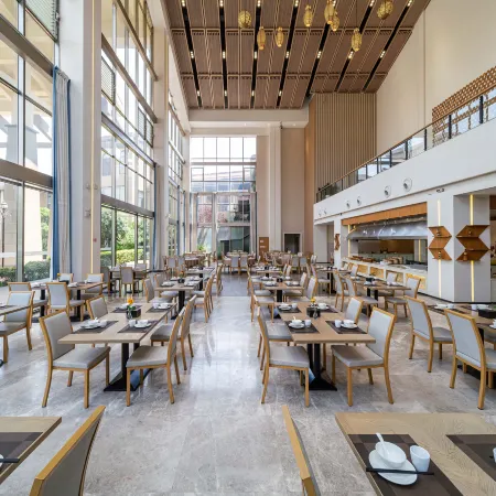 Golden Shining Gulf Hot Spring Resort Hotel