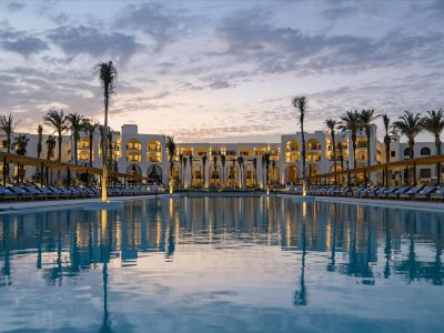 Serry Beach Resort