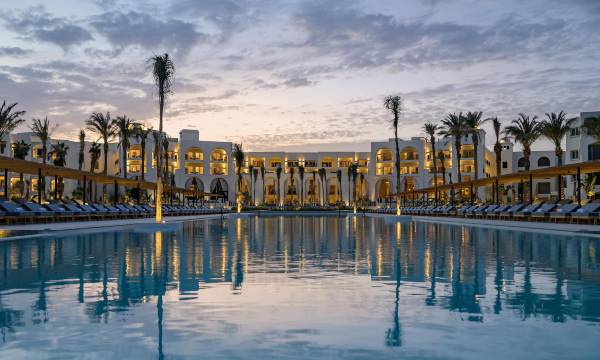 Serry Beach Resort