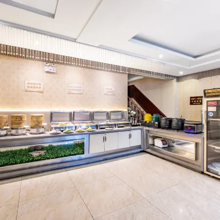 Tang Dynasty Business Hotel (Cangzhou Central Hospital No.2 Middle School Branch)
