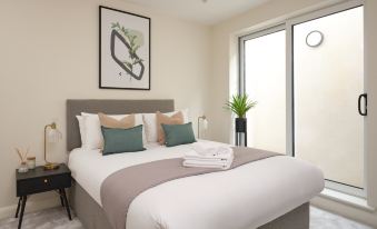Viridian Apartments in Fulham Serviced Apartments - Hestercombe Avenue