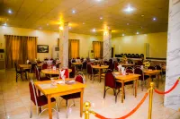 Royal Birds Hotel & Towers - breakfast