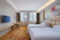Vienna Hotel (Jingjiang Taihe Wuyue Plaza Bus Terminal)