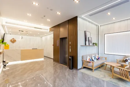 Suixing Hotel · Huipin (Wuhan Yellow Crane Tower Yangtze River Bridge) Отели рядом с достопримечательностью «Wuhan Ferry Huanghelou Dock»