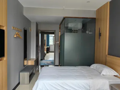 Gujiao Wutongwan Hotel Hotels near Gujiao Station