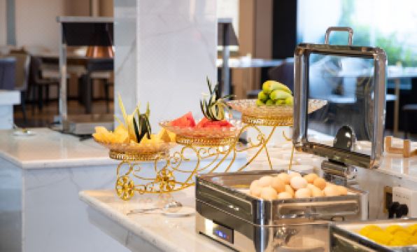 Huahai Hotel Maoming high speed railway station