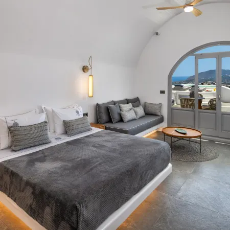 Eteoro Suites