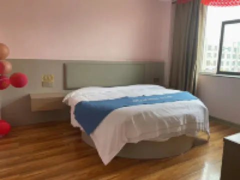 Huayi Select Hotel (Haiyang Duoshan Jie)