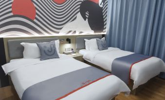 Junyi Chain Hotel (Suiping Xiangyang Avenue People's Hospital)