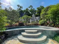 Huashan Hot Spring International Hotel - Hot Springs